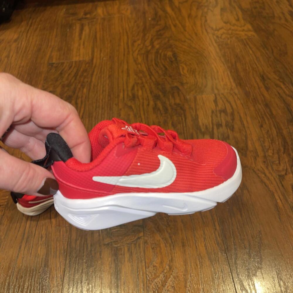 Size 6C NIKE Shoes Sneakers Toddler Star Runner DX7616-600) University Red White - Picture 3 of 11